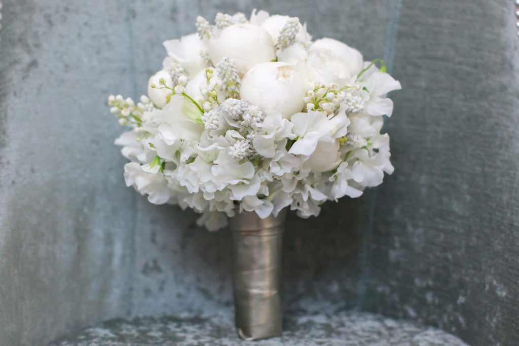 View More: http://3photography.pass.us/weddingbells-cakes-and-bouquets