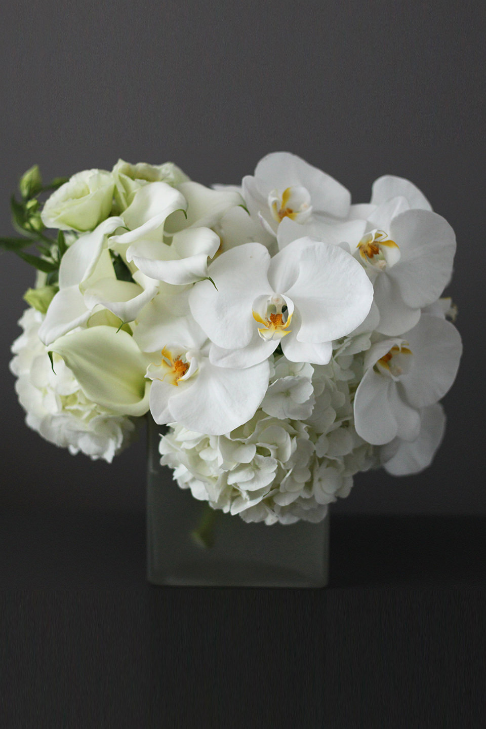CP_neutral-modern-centerpeice-square-vase_V