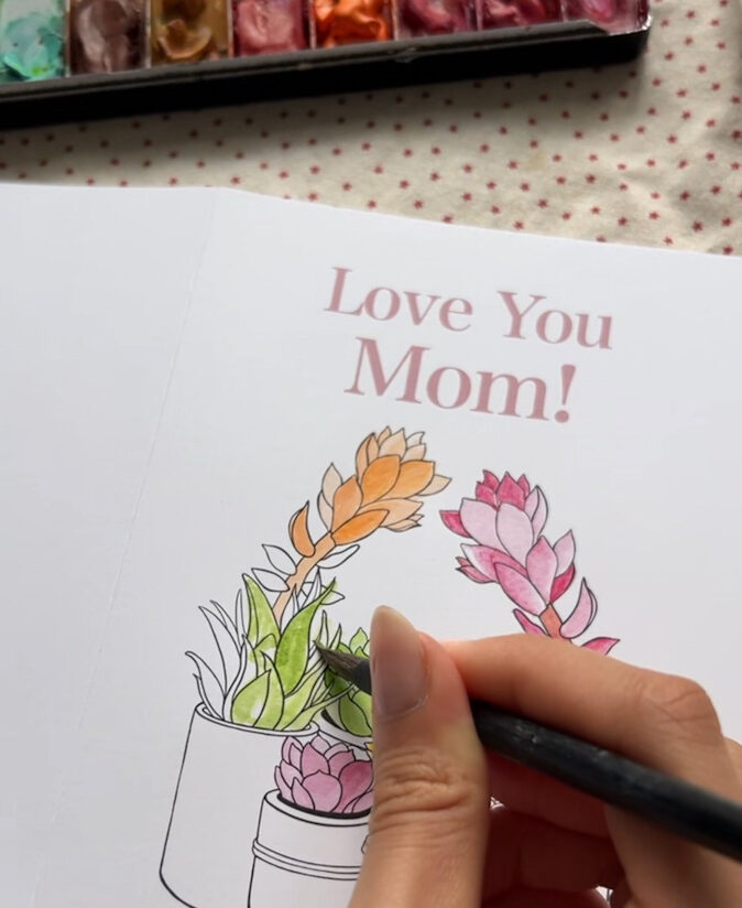 Love you mom colpuring card action-1